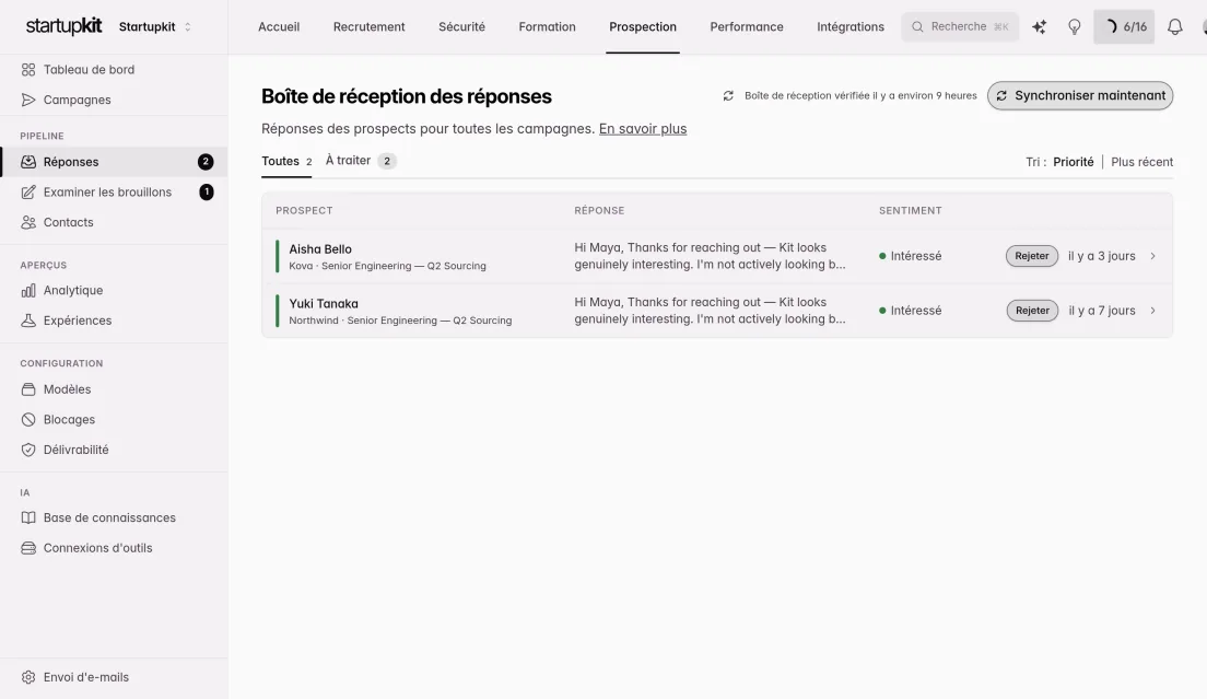 Boîte de réception des réponses avec une étiquette de sentiment sur chaque réponse de prospect