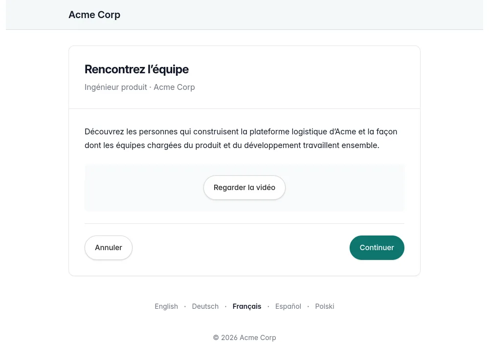 Un candidat regarde une vidéo de présentation du poste avant de poursuivre
